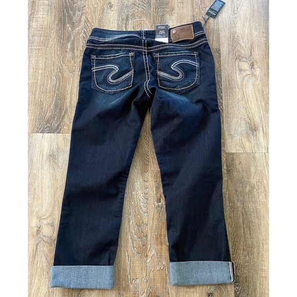 Silver Suki Capris - Picture 2 of 4